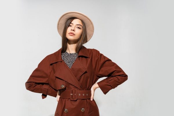 fashionable-woman-brown-coat-beige-hat-posing